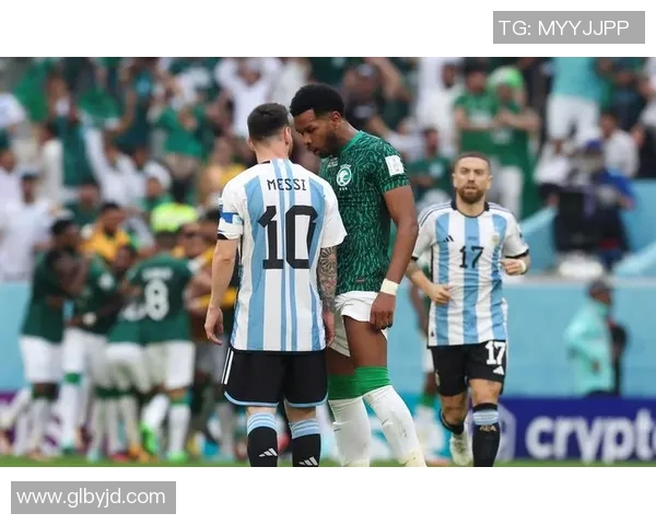 足球巨星综艺首秀畅谈赛场内外故事点燃观众热情